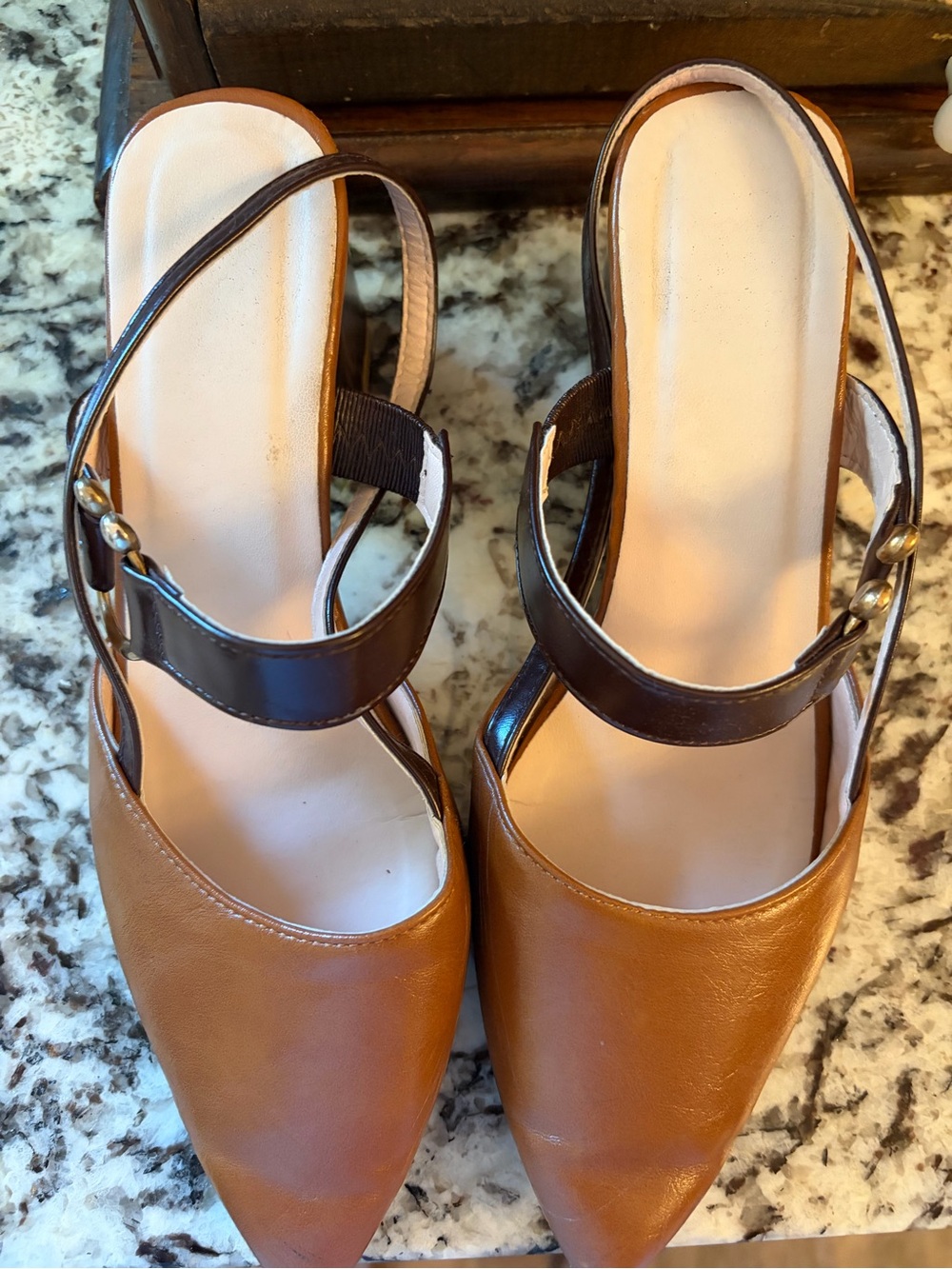 Vintage Two-Tone Pointed Toe Slingback Mules in Tan and Dark Brown